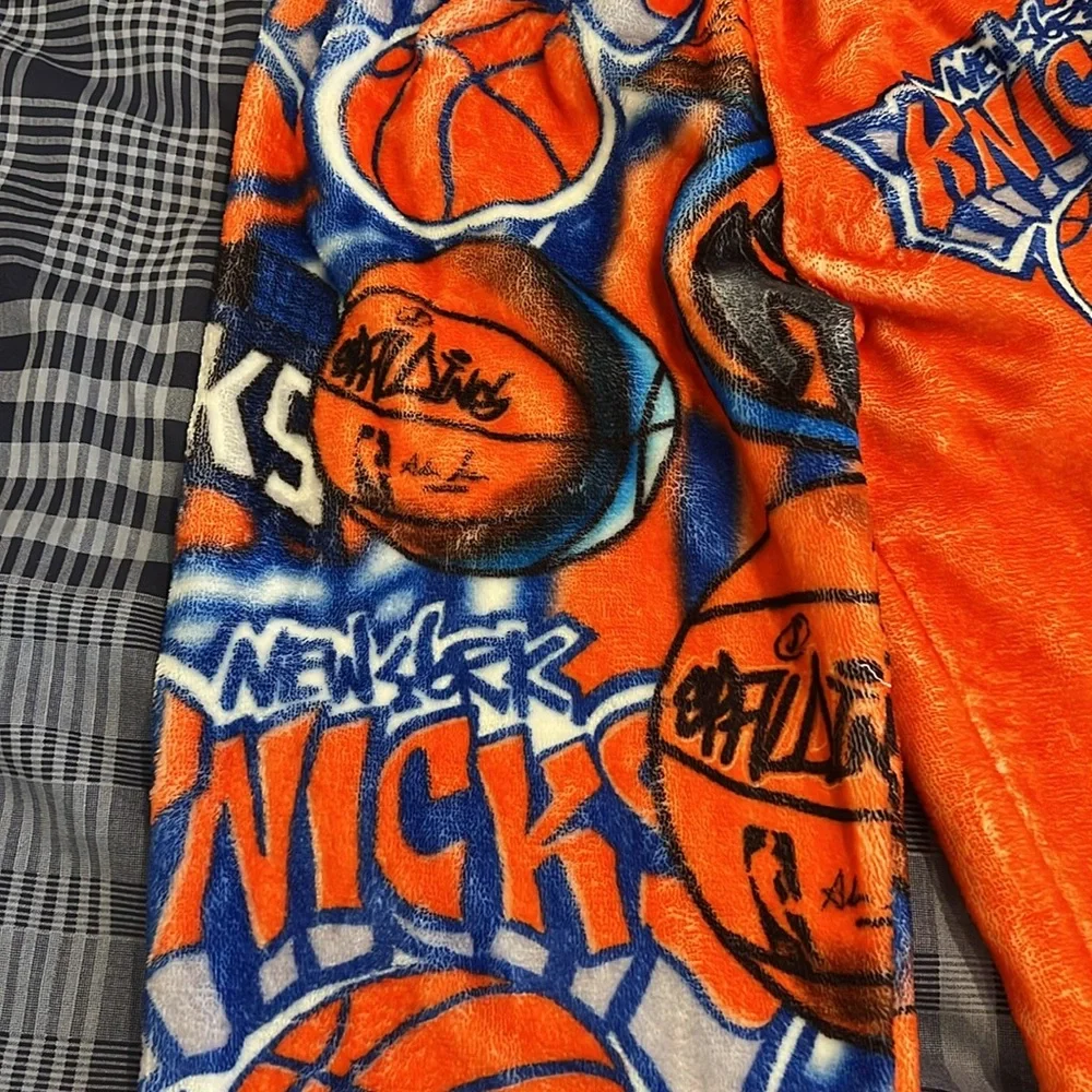 Boys NY KNICKS SZ 10-12 Penelope Wildberry super soft fleece pajama pants - Picture 3 of 9